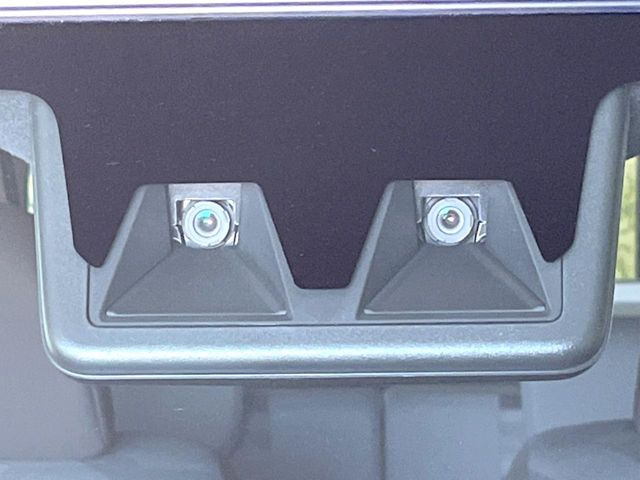 �y�X�}�[�g�A�V�X�g�z���s���ɑO���̎ԗ�����F�����A�Փ˂������Ȏ��͌x��ƃu���[�L�ŏՓˉ���Ɣ�Q�y�����A�V�X�g�B�����S�Ƀh���C�u�����y���݂��������܂��B