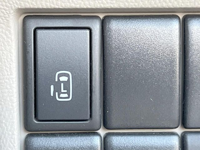 �y�p���[�X���C�h�h�A�z�X�}�[�g�L�[��^�]�Ȃ̃X�C�b�`�ŃX���C�h�h�A�̊J���\���d��������͂����ăh�A���J����K�v�������A���������q�l�ł��A�d���ו��������Ă��鎞�����N�ɊJ���߂ł��܂���