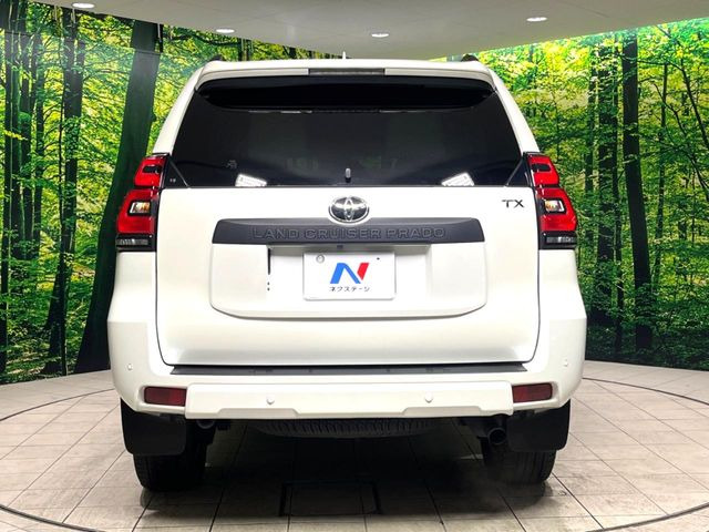 安心の最長10年・走行無制限保証(有償)をご用意。保証内容も充実はもちろん、無料点検&オイル交換や、年中無休の全国・24時間ロードサービスも付帯されておりますのでご安心下さい。