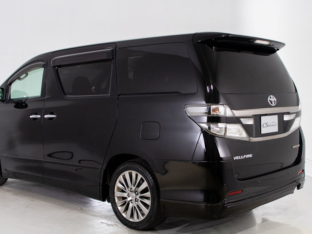 ★展示前点検実施★特殊な機材も用いて、全車点検を実施しております!