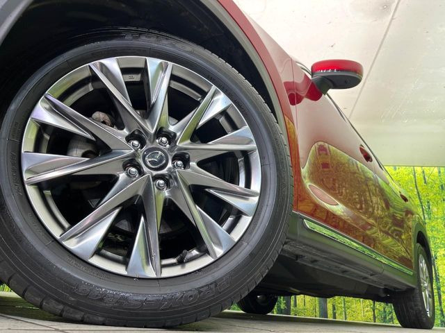 �y����19�C���`�A���~�z�C�[���z�O�ςɃ}�b�`���������A���~�z�C�[���𑕒����Ă���܂��B�e��ЊO�A���~�z�C�[����A�X�^�b�h���X�^�C�����戵�����Ă���܂��B���񂲑��k����������