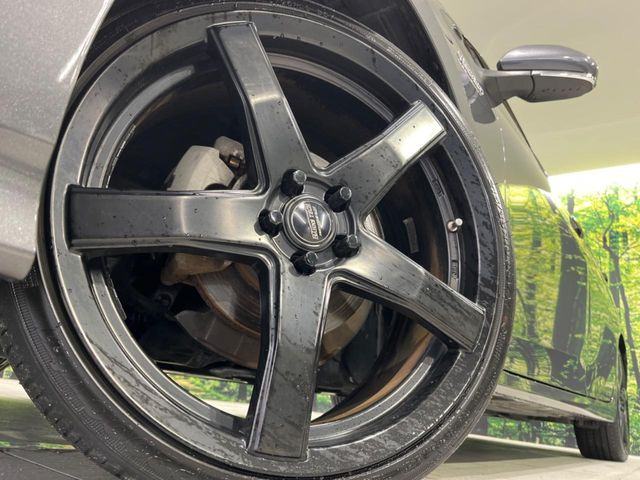 �y19�C���`�A���~�z�C�[���z�O�ςɃ}�b�`�����A���~�z�C�[���𑕒����Ă���܂��B�e��A���~�z�C�[����A�X�^�b�h���X�^�C�����戵�����Ă���܂��B���񂲑��k����������