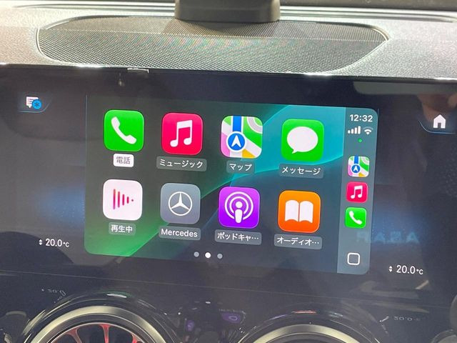 ��Apple Car Play:�X�}�z�Ƃ̗L���ڑ��ŁA�i�r�E�I�[�f�B�I�Đ��ȂǃX�}�z�̃A�v���@�\����ʂł��g����֗��@�\�ł�!