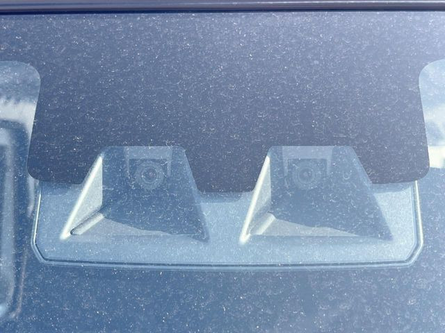 �y�X�}�[�g�A�V�X�g�z���s���ɑO���̎ԗ�����F�����A�Փ˂������Ȏ��͌x��ƃu���[�L�ŏՓˉ���Ɣ�Q�y�����A�V�X�g�B�����S�Ƀh���C�u�����y���݂��������܂��B