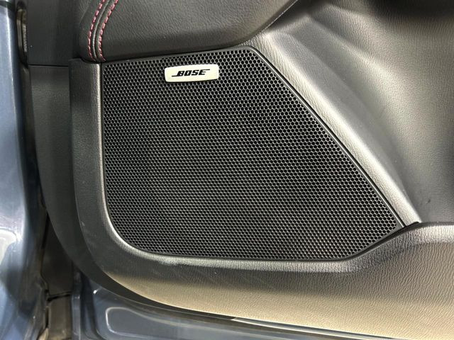 【360°ビューモニター】専用のカメラにより、上から見下ろしたような視点で360度クルマの周囲を確認することができます☆死角部分も確認しやすく、狭い場所での切り返しや駐車もスムーズに行えます。