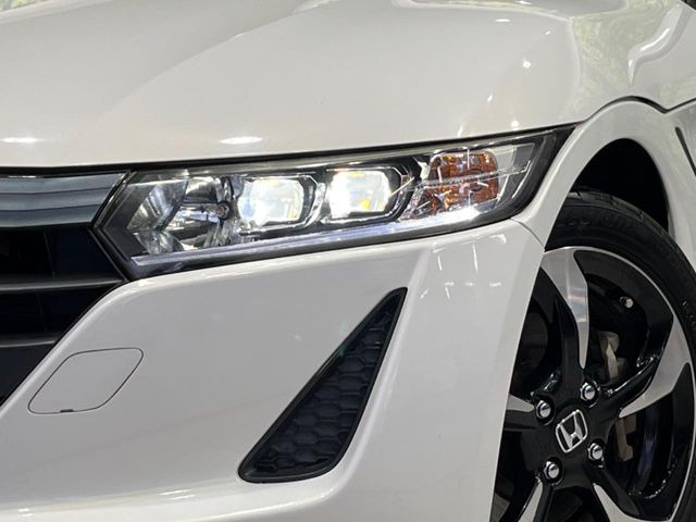 �yLED�w�b�h���C�g�z���V����ԑ��s�����ǍD�Ȏ��E���m�ۂ����S���ĉ^�]�ł��鍂�P�xLED�w�b�h���C�g�𑕔�!�_�����x�������A����d�͂��}�����Ă��܂��B