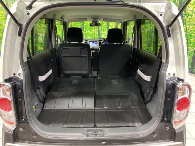 ���i�̂���������ʋ΁A���}���ɏ\���ȉ׎��X�y�[�X���m�ۂ��Ă���܂��B�Z�J���h�V�[�g��|���ƁA�傫�ȉו��̐ύڂ��\�ł���