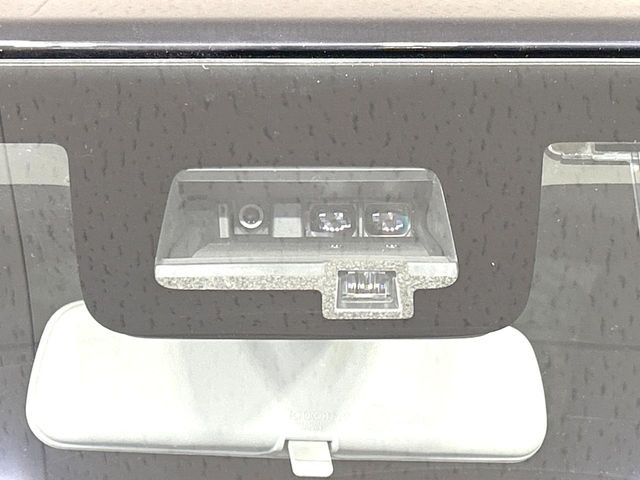 �y�X�Y�L �Z�[�t�e�B�T�|�[�g�z���s���ɑO���̎ԗ�����F�����A�Փ˂������Ȏ��͌x��ƃu���[�L�ŏՓˉ���Ɣ�Q�y�����A�V�X�g�B�����S�Ƀh���C�u�����y���݂��������܂��B