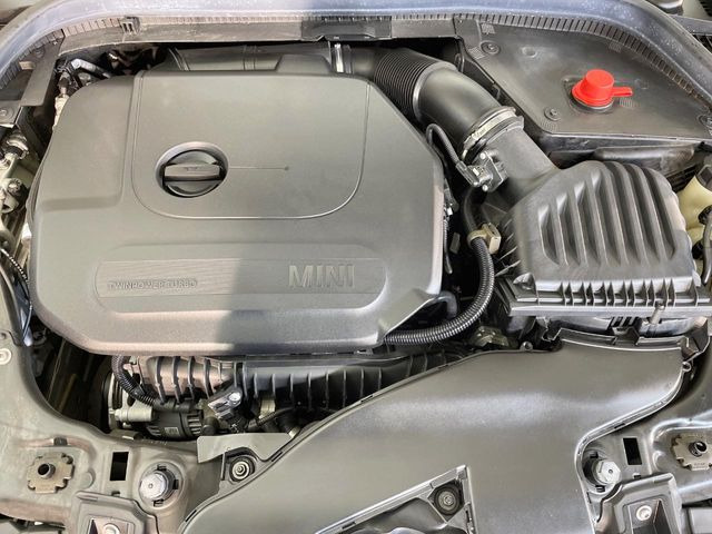 �����X�ł́A�e���[�J�[�̐�p�f�f�e�X�^�[�𓱓��B���Ǝ��i�����e�N�j�J���X�^�b�t���풓���Ă���܂��̂ŁA������̍ۂɂ����S���Ă����p���������܂��B