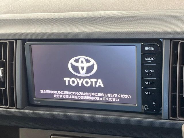 �y�����i�r�z�l�C�̏����i�r�𑕔����Ă���܂��B�i�r�̎g���₷���͂������A�I�[�f�B�I�@�\���[��!�L�����v�◷�s�͂������A�ʋ΂┃�����ȂǕ��i�̃h���C�u���y�����Ȃ�͂���