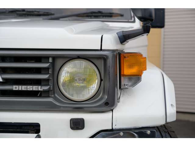 �w�b�h���C�g�͂����Ă̏��������Y�ɂȂ�܂��B