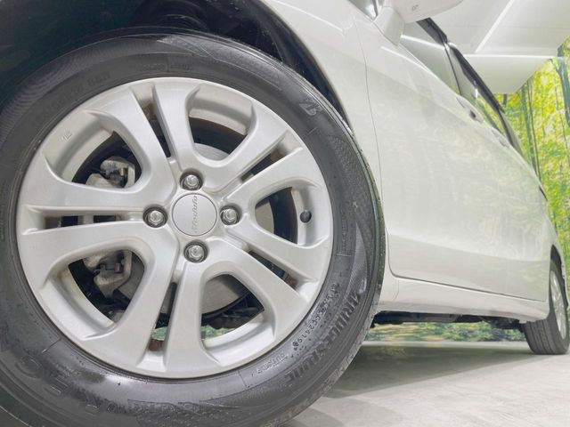 �y����15�C���`�A���~�z�C�[���z�O�ςɃ}�b�`���������A���~�z�C�[���𑕒����Ă���܂��B�e��ЊO�A���~�z�C�[����A�X�^�b�h���X�^�C�����戵�����Ă���܂��B���񂲑��k����������