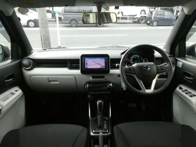 �i�����ꂽ�C���p�l����́A�X�^�C���b�V�������쐫�⎋�F���ɂ��D��A�O���̂��Ȃ��f�U�C���ɂȂ��Ă���܂�!