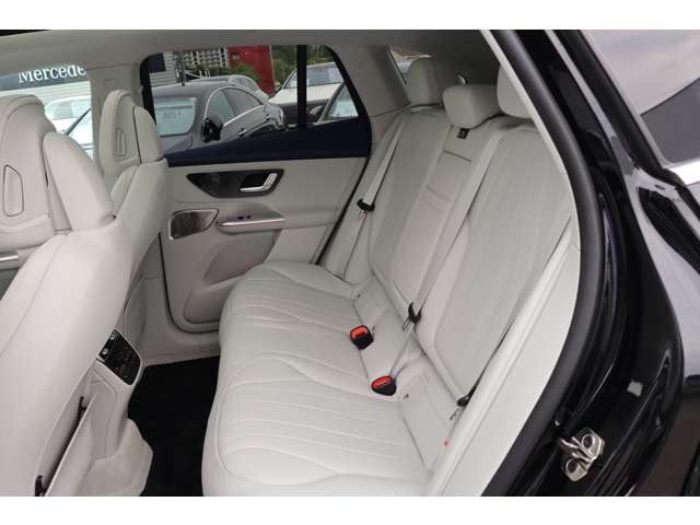 EQE SUV350 4マチック ローンチ エディション 4WD