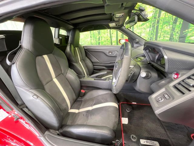 �y�n�[�t���U�[�V�[�g�z�������ƍ���S�n�𗼗������l�C�̃V�[�g���w�ʁE���ʂ̃t�@�u���b�N�f�ނ́A�ʋC���̗ǂ��⊊��ɂ����ɗD��Ă��܂��B�C���╞���ɍ��E���ꂸ���K�ɂ���肢�������܂��B