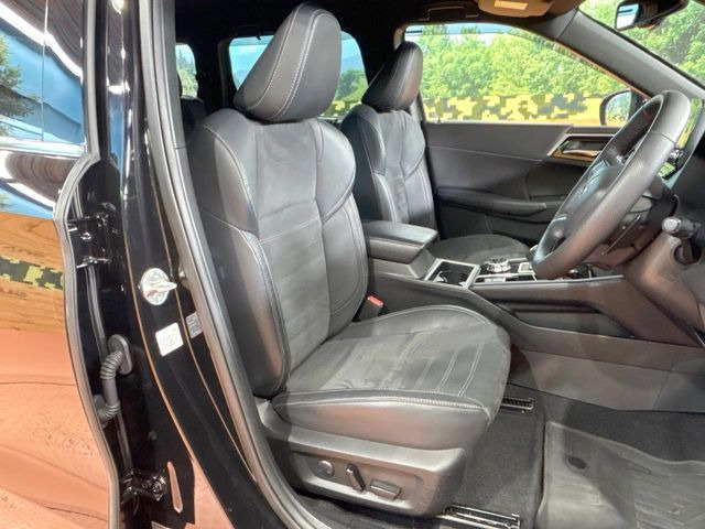 �y�n�[�t���U�[�V�[�g�z�������ƍ���S�n�𗼗������l�C�̃V�[�g���w�ʁE���ʂ̃t�@�u���b�N�f�ނ́A�ʋC���̗ǂ��⊊��ɂ����ɗD��Ă��܂��B�C���╞���ɍ��E���ꂸ���K�ɂ���肢�������܂��B