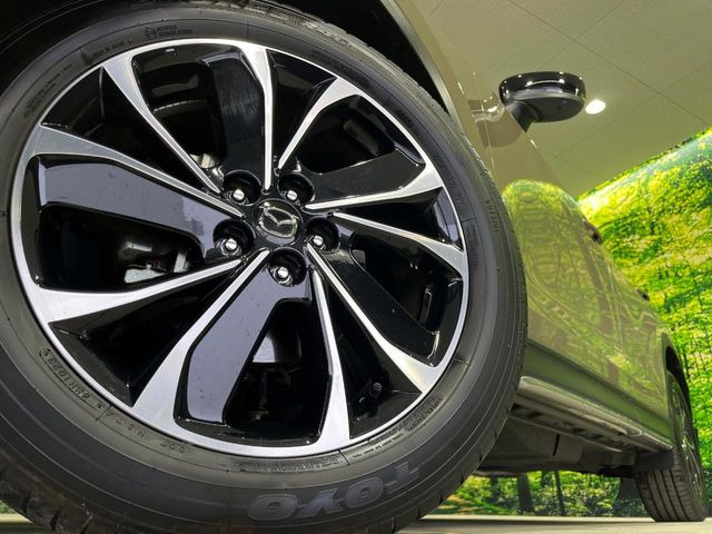 �y����19�C���`�A���~�z�C�[���z�O�ςɃ}�b�`���������A���~�z�C�[���𑕒����Ă���܂��B�e��ЊO�A���~�z�C�[����A�X�^�b�h���X�^�C�����戵�����Ă���܂��B���񂲑��k������