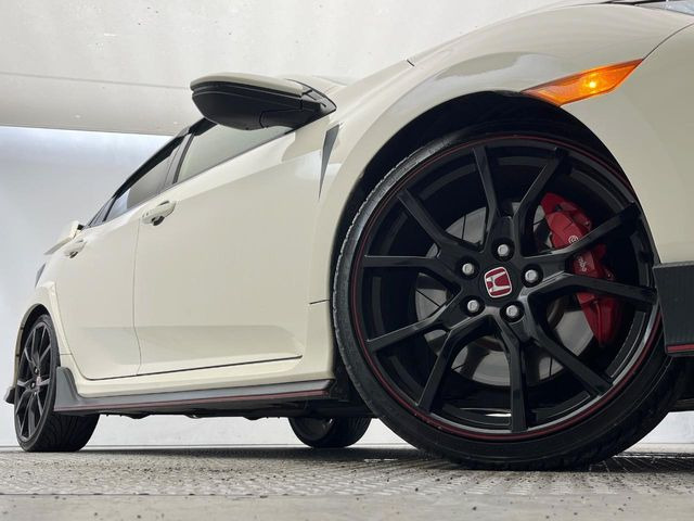 �y����20�C���`�A���~�z�C�[���z�O�ςɃ}�b�`���������A���~�z�C�[���𑕒����Ă���܂��B�e��ЊO�A���~�z�C�[����A�X�^�b�h���X�^�C�����戵�����Ă���܂��B���񂲑��k����������