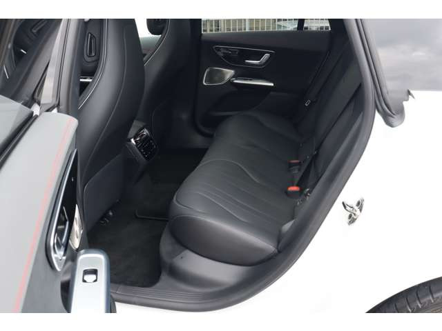 EQE350プラス AMGラインパッケージ