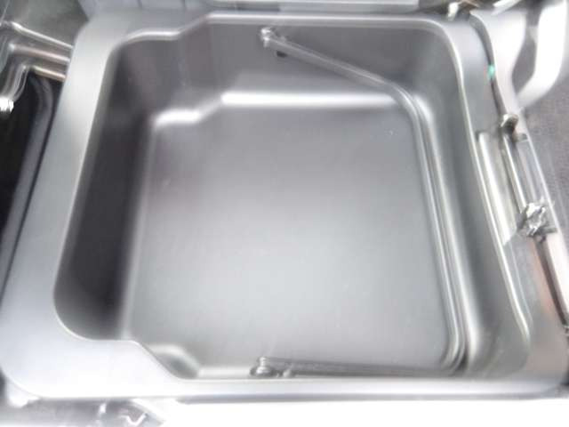 �V�[�g�A���_�[�{�b�N�X������Ȃ̃V�[�g���߂���Ǝ��[�X�y�[�X������܂�!�C�⏬�������[����̂ɕ֗��ł�!