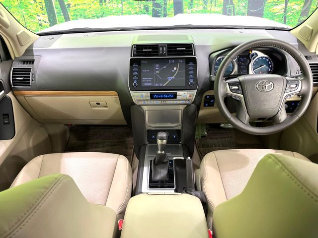 グループ総在庫数約30,000台!!全国の系列店からメーカー・車種問わずご紹介出来るので、あなたにピッタリのお車が見つかるはずです♪まずはお問い合わせ下さい☆