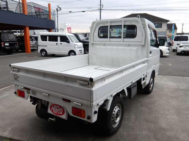 ���X�ł͗ǎ��Ԃ�����!!�����b�g�[�ɉc�Ƃ��Ă���܂��B���S���Ă����X��������!