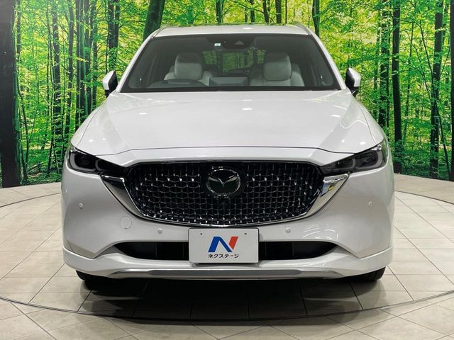 ��D�]�𒸂��Ă���܂��{�f�B�̒e�X�v���b�V���R�[�g���D�]��t���B�ʏ�̃K���X�R�[�g�ƈقȂ�A�ϋv�N��6�N�̖��@���K���X�R�[�e�B���O���A�{�f�B���L���C�ȏ�Ԃɕۂ��Ă���܂��B