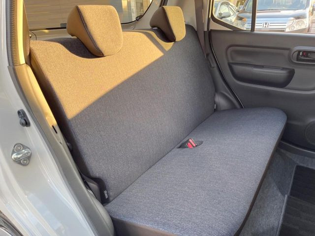 �L�X�Ƃ���2��ڃV�[�g�͋��Z���������A���S�n�����K!�F�B��Ƒ��Ƃ̂��o�����ɂ҂�����ł��B�x�r�[�V�[�g��`���C���h�V�[�g�g�p�������K�ɂ��߂�������������\���ȋ�Ԃ��m�ۂ��Ă��܂��B