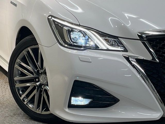 �yLED�w�b�h���C�g�z���V����ԑ��s�����ǍD�Ȏ��E���m�ۂ����S���ĉ^�]�ł��鍂�P�xLED�w�b�h���C�g�𑕔�!�_�����x�������A����d�͂��}�����Ă��܂��B