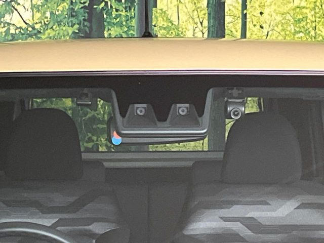 �y�X�}�[�g�A�V�X�g�z���s���ɑO���̎ԗ�����F�����A�Փ˂������Ȏ��͌x��ƃu���[�L�ŏՓˉ���Ɣ�Q�y�����A�V�X�g�B�����S�Ƀh���C�u�����y���݂��������܂��B