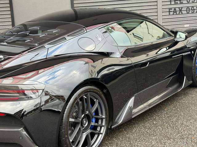 �y�I�v�V�����z�u���C���h�X�|�b�g�A�V�X�g�E�J�[�{���Z���~�b�N�u���[�L�B