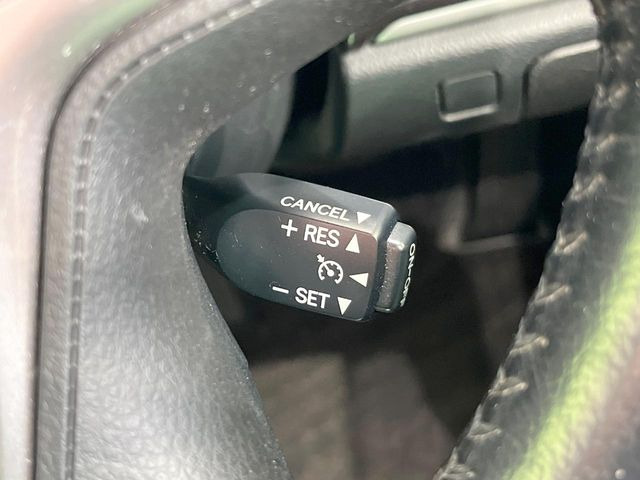 �y�N���[�Y�R���g���[���z�������H�����N���N���s�B�A�N�Z���𗣂��Ă���葬�x�ő��s���ł��A�������^�]���̕��S���y��!�����E�������ȒP�ȃX�C�b�`����Œ����ł��܂��B