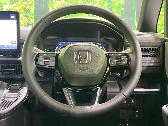 �y�����v�����X�e�A�����O�z�㎿�Ȋv���g�p���邱�ƂŁA��ɂ����������݂ƂĂ��^�]���₷���n���h���ł���