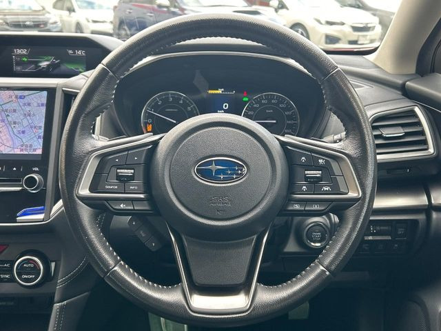 �y�����v�����X�e�A�����O�z�㎿�Ȋv���g�p���邱�ƂŁA��ɂ����������݂ƂĂ��^�]���₷���n���h���ł���