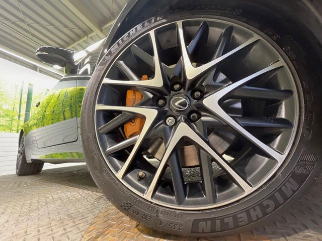 �y����19�C���`�A���~�z�C�[���z�O�ςɃ}�b�`���������A���~�z�C�[���𑕒����Ă���܂��B�e��ЊO�A���~�z�C�[����A�X�^�b�h���X�^�C�����戵�����Ă���܂��B���񂲑��k����������