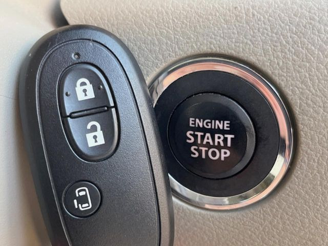 �y�L�[���X�X�^�[�g�V�X�e���z�J�o����|�P�b�g�ɓ��ꂽ�܂܂ł��h�A�̎{���E�������\�ȃX�}�[�g�L�[�𑕔��B�G���W���̃I���E�I�t�����J�M�����o���K�v����������Ƃ��Ă��֗��ł���