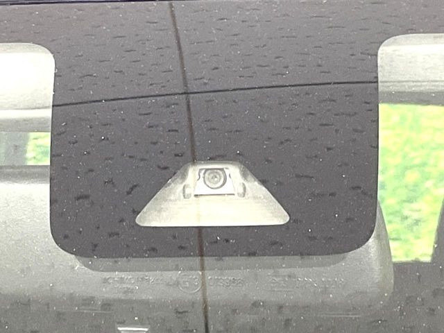 �y�X�}�[�g�A�V�X�g�z���s���ɑO���̎ԗ�����F�����A�Փ˂������Ȏ��͌x��ƃu���[�L�ŏՓˉ���Ɣ�Q�y�����A�V�X�g�B�����S�Ƀh���C�u�����y���݂��������܂��B