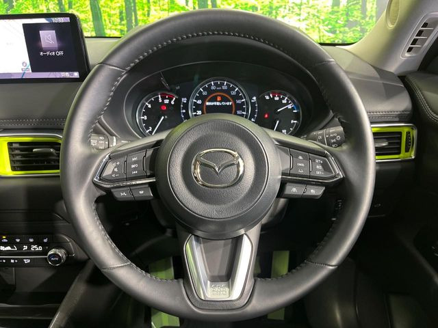 �y�����v�����X�e�A�����O�z�㎿�Ȋv���g�p���邱�ƂŁA��ɂ����������݂ƂĂ��^�]���₷���n���h���ł���