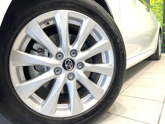 �y����17�C���`�A���~�z�C�[���z�O�ςɃ}�b�`���������A���~�z�C�[���𑕒����Ă���܂��B�e��ЊO�A���~�z�C�[����A�X�^�b�h���X�^�C�����戵�����Ă���܂��B���񂲑��k����������