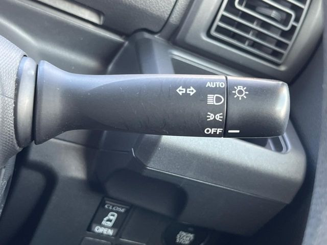 �y�I�[�g���C�g�z����̖��邳�ɉ����Ď����Ńw�b�h���C�g�̓_���E�������ł���@�\�ł�!���C�g�̕t���Y��E�����Y��Ȃǂ������Ȃ�A�J�̓���[���̑��s�����S!�g���l���ʉߎ����֗��ł��ˁ�