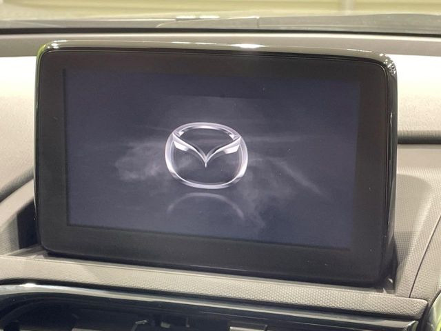 �y�}�c�_�R�l�N�g�i�r�z�ԓ��̕��͋C�Ƀ}�b�`������̌^�^�C�v�̃i�r�B�e����q�ݒ��Bluetooth�Đ����A�l�X�ȋ@�\���y���߂܂��B�����I�ȃ_�C�������삪�\�ŁA�g��������ǍD�ł��B