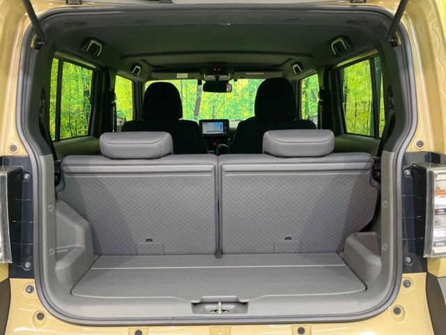 ���i�̂���������ʋ΁A���}���ɏ\���ȉ׎��X�y�[�X���m�ۂ��Ă���܂��B�Z�J���h�V�[�g��|���ƁA�傫�ȉו��̐ύڂ��\�ł���