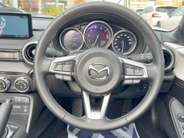 �y�����v�����X�e�A�����O�z�㎿�Ȋv���g�p���邱�ƂŁA��ɂ����������݂ƂĂ��^�]���₷���n���h���ł���