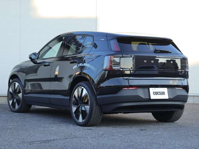 �V�i�����o�b�e���[�̓h�C�c��VARTA(�o���^)���g�p���܂��B���B�Ԃ̏����i�ɍ̗p����鍂�i���o�b�e���[�ł��B