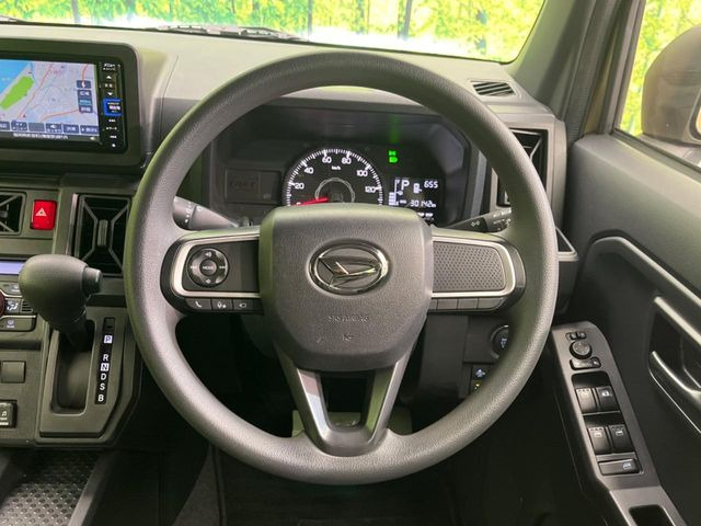 �y�X�e�A�����O�X�C�b�`�z�^�]���A�O������ڐ������炷���ƂȂ��A�I�[�f�B�I���̑��삪�\�ȕ֗��@�\!���S&���K�ȃh���C�u�����o���Ă���܂���