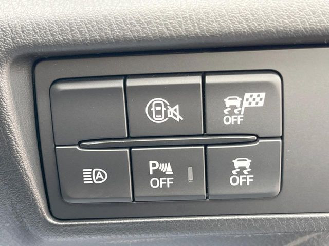 �y�X�}�[�g�V�e�B�u���[�L�T�|�[�g�z�ᑬ���s���ɑO���̎ԗ�����F�����A�Փ˂������Ȏ��͌x��ƃu���[�L�ŏՓˉ���Ɣ�Q�y�����A�V�X�g�B�����S�Ƀh���C�u�����y���݂��������܂��B