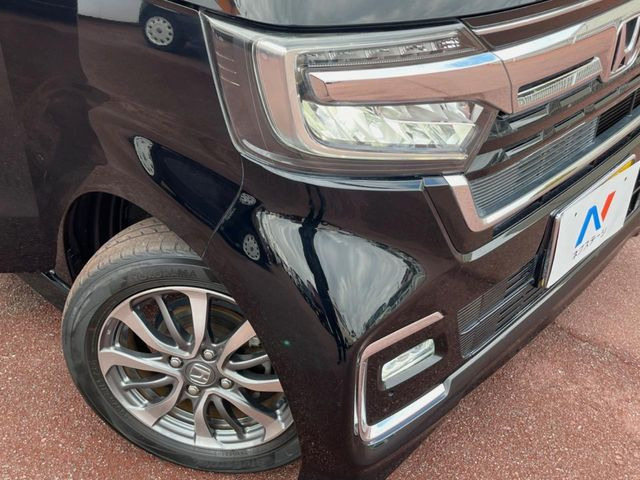 �yLED�w�b�h���C�g�z���V����ԑ��s�����ǍD�Ȏ��E���m�ۂ����S���ĉ^�]�ł��鍂�P�xLED�w�b�h���C�g�𑕔�!�_�����x�������A����d�͂��}�����Ă��܂��B