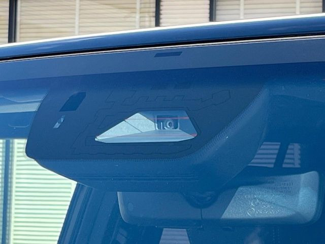 �y�g���^�Z�[�t�e�B�Z���X�z���s���ɑO���̎ԗ�����F�����A�Փ˂������Ȏ��͌x��ƃu���[�L�ŏՓˉ���Ɣ�Q�y�����A�V�X�g�B�����S�Ƀh���C�u�����y���݂��������܂��B