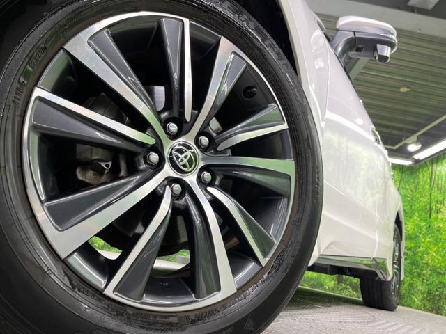 �y����18�C���`�A���~�z�C�[���z�O�ςɃ}�b�`���������A���~�z�C�[���𑕒����Ă���܂��B�e��ЊO�A���~�z�C�[����A�X�^�b�h���X�^�C�����戵�����Ă���܂��B���񂲑��k����������