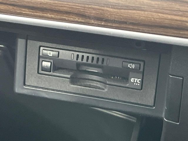 【ETC】高速道路の料金所をストレスなく通過!話題のスポットやサービスエリアに多い「スマートIC」利用時は必須のアイテムです。当店でセットアップを実施、ご納車当日からすぐにご利用いただけます!